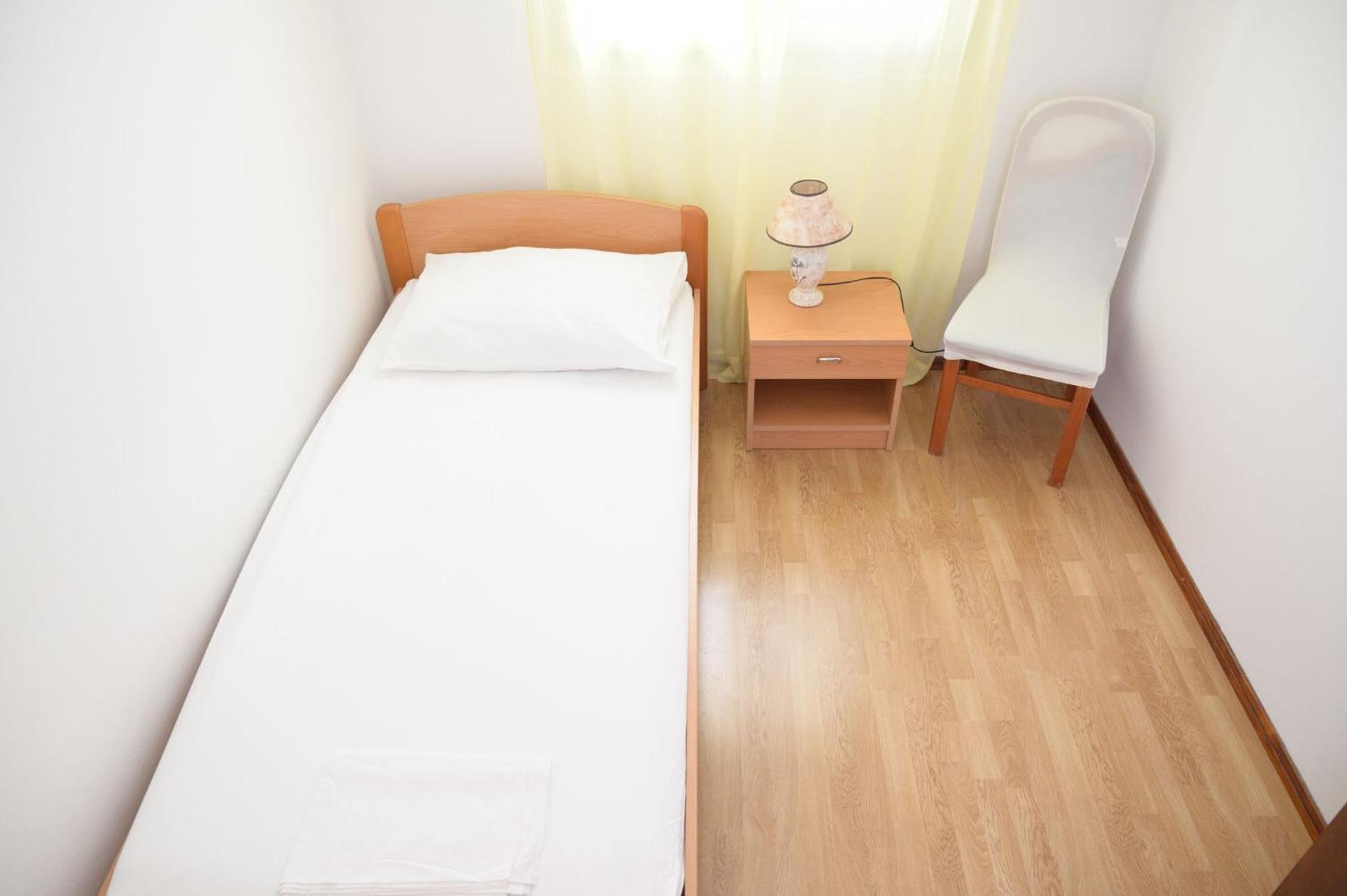 Ratak House Apartment Prizba Bilik gambar