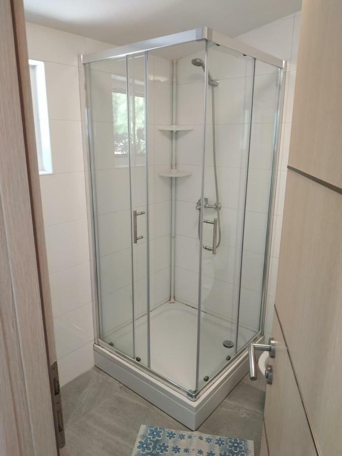 Ratak House Apartment Prizba Luaran gambar